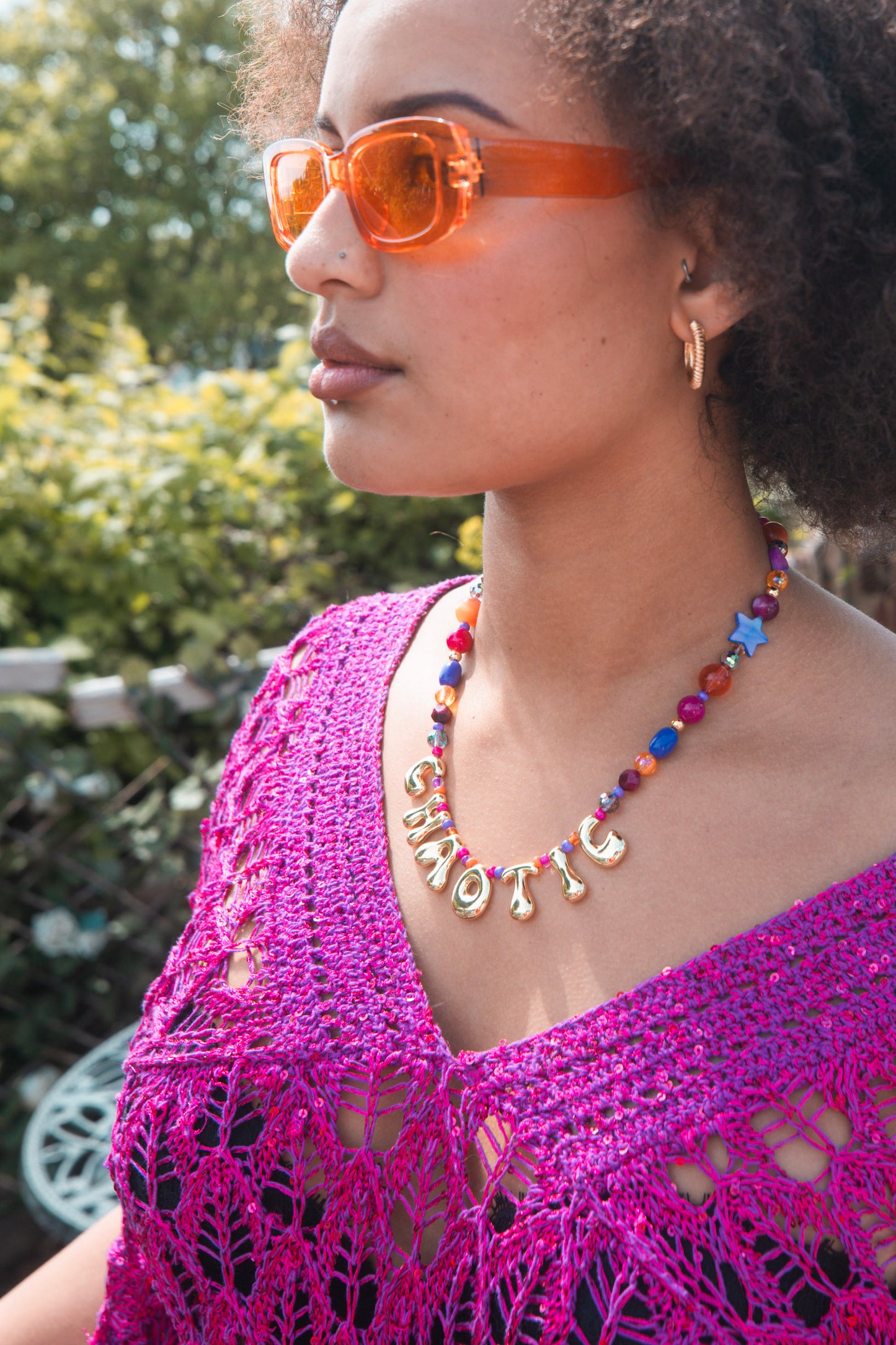 The Chaotic Necklace