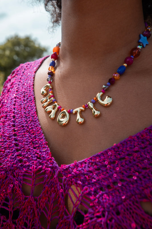 The Chaotic Necklace