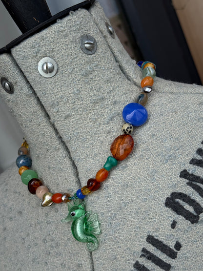 🪸 The Earthy Mama - Seahorse Necklace